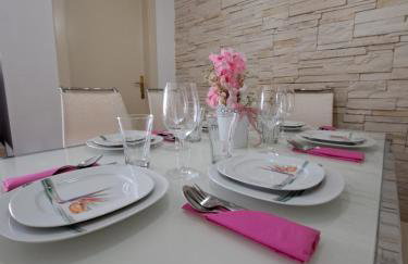 Apartment Holiday in Split, near the old town, three rooms, balcony, garage - Photo 30