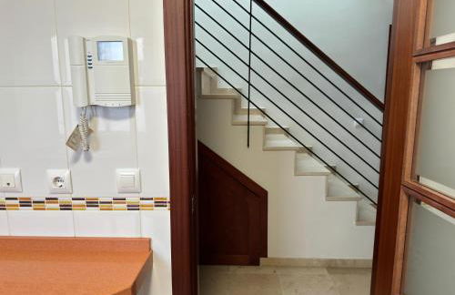 Dúplex céntrico con terraza y parking gratuito - Foto 23