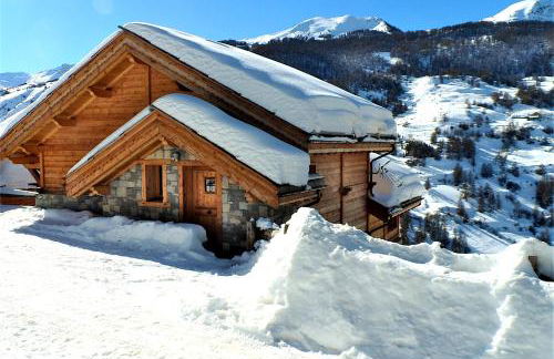 Prestigious 18 Person Chalet with Pool and Jacuzzi - Foto 2