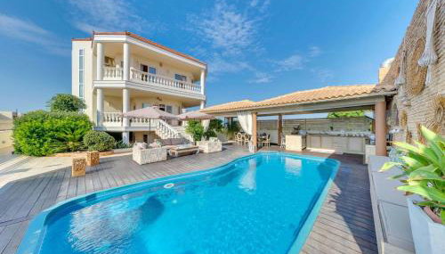 Marilyn Manor, Exclusive Hideway, By ThinkVilla - Foto 1