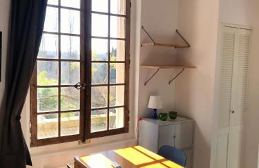 Appartement spacieux avec une vue sur Tours ( 38m²) -Gite de Bellevue - Photo 4