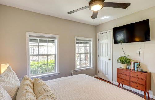 Creekside Cottage with Deck and Hot Tub in Belton - Foto 13