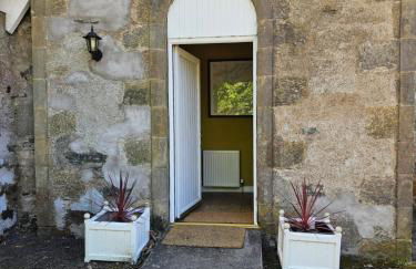 Old School, Spean Bridge - fun, friendly, relaxed - Photo 19