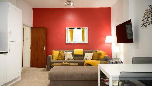 Autumn Breeze - 2BR - Sofa Bed - WiFi - Parking - Central - Didsbury - Foto 5