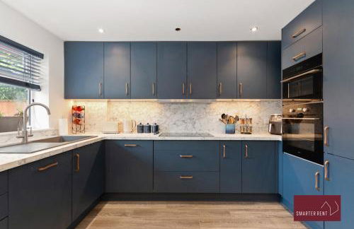 Holyport - Three Bedroom House - Parking - Foto 14