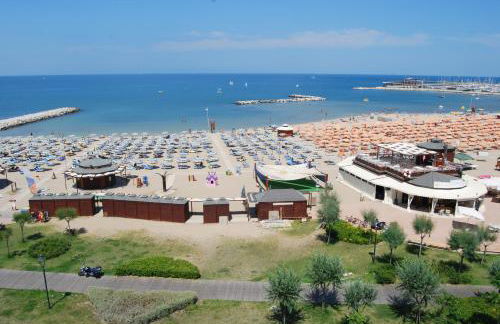 Residence Record - Photo 24