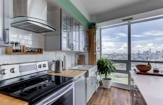 Lanterra Downtown Cn Tower - Photo 48