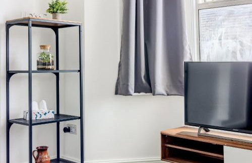 Cosy flat with free parking near London hotspots - Foto 9