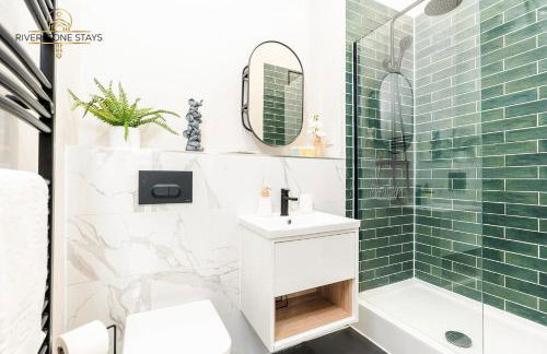 Long Stay Offers, Modern Amenities, Fully Equipped, All Bills Included, Perfect Location, King Size Bed, Fast Wifi - Foto 39