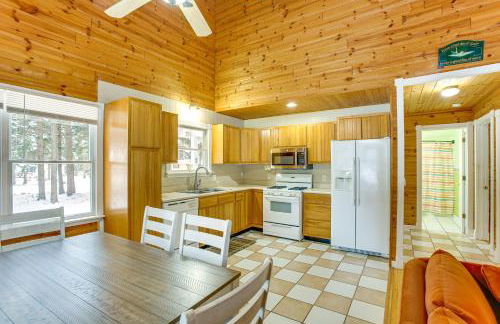 Less Than 1 Mi to Snowmobile Trails Cozy Cadillac Retreat - Foto 7