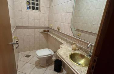 Casa espaçosa 10min do MotoGP Autódromo e BR-153 - Foto 10