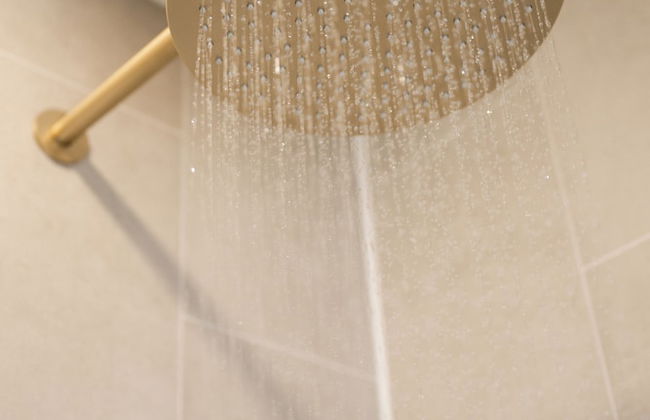 Luxury Waterfront Self-Catering Cabins - Photo 13