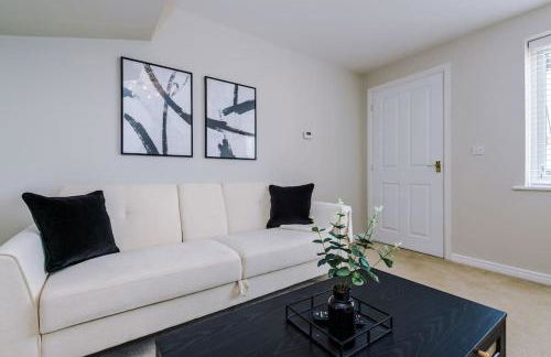 Lovely three bed home Manchester - Foto 31