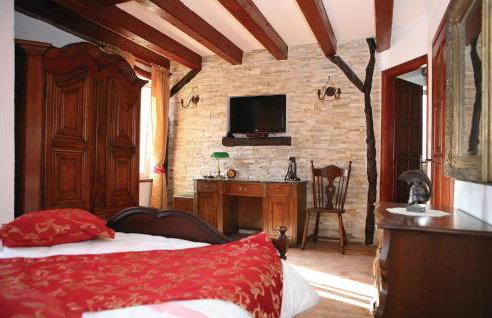 7 Bedroom Gorgeous Home In Grabovac - Photo 41