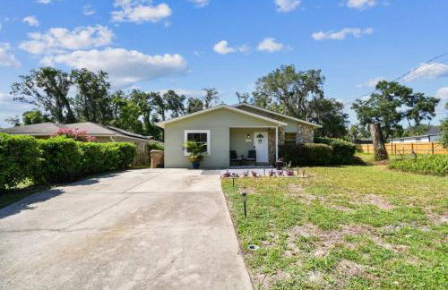 Relaxing Modern Home Sleeps 6 Pool BBQ Firepit - Foto 33