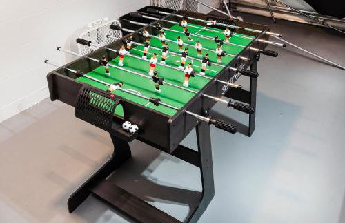 New 6min to 3 Sister Springs, Spacious, Fun with Game Room - Foto 35