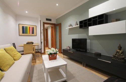 Apartamentos Adelfas - Photo 31