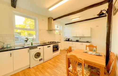 3 Bedroom House by Brookland Stays Serviced Accommodation Short Lets Leeds - Foto 22