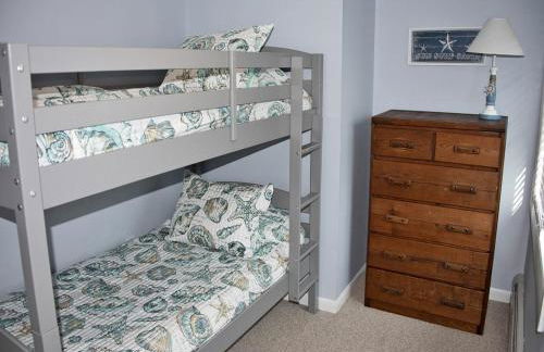 Pet Friendly, Single Family, Private Heated Pool, Hot Tub, Beach Badges And Beach Equipment, Private Fenced In Yard, Deck And Covered Patio, Granite, - Foto 18