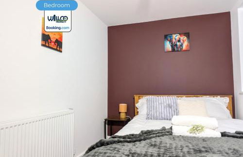 Spacious 5BR Family Home By WillCo Property Short Lets & Serviced Accommodation Derby With Games & Perfect For Contractors - Foto 14