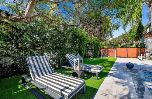 Villa 800 - 3 BEDROOM - 3 AND A HALF BATHROOMS -6 BEDS- Spa like Retreat Saline Pool & Jacuzzi - Foto 61