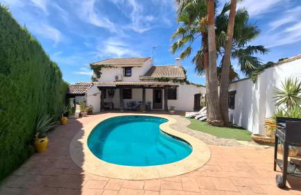 Encantadora casa con piscina privada y chimenea - Foto 29