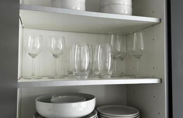 Bright & Stylish 1-bed Apt W/free Parking & Wi-fi - Photo 30