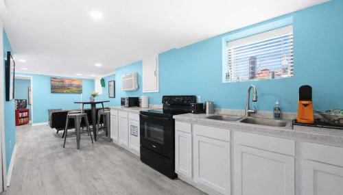 Charming Stay- Bottom Unit in Lou Arts District - Foto 2