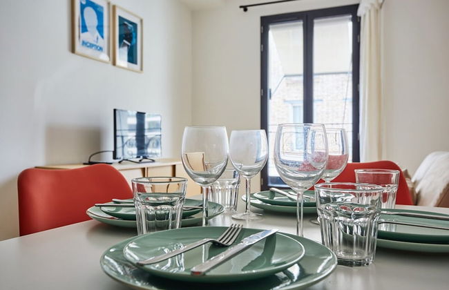 New Apartment Boulogne Facing the "passage" - Photo 17