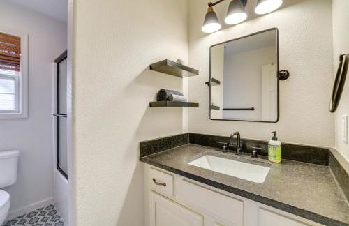 Lakefront Retreat with Game Room in Bella Vista! - Foto 19