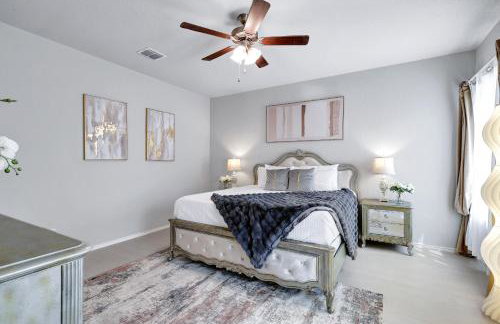 Stylish Hot Tub Retreat BBQ Yard Games WiFi Pets - Foto 29