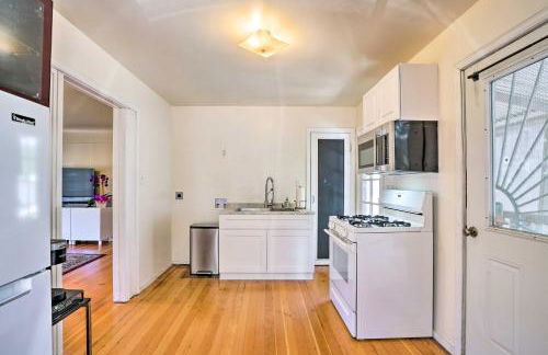 Sun-Dappled Retreat Walk to Restaurants! - Foto 10