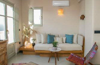 Pink Freud Villas Santorini - Photo 13