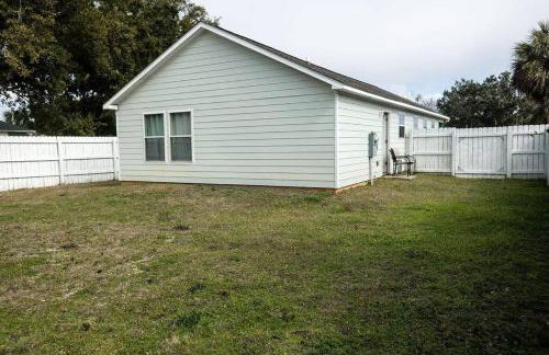 Happy Beach House in Biloxi - Photo 23