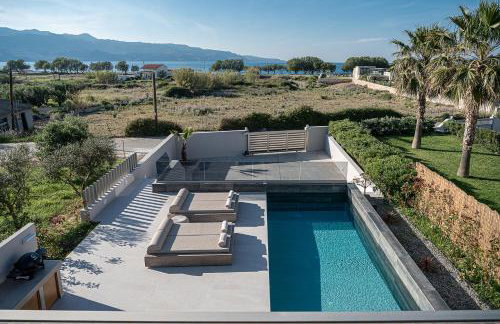 Fivi Villa, with Heated Pool & SeaViews, By ThinkVilla - Photo 6