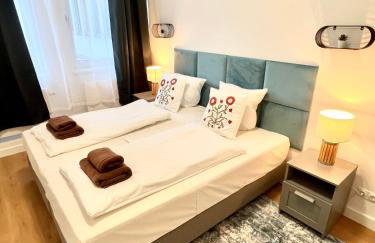 BIG New 7Rooms City Center APARTMENTS and Suites - Foto 23