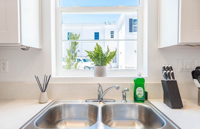 Ince by Avantstay 100 Meters to Amazon Studios - Photo 40