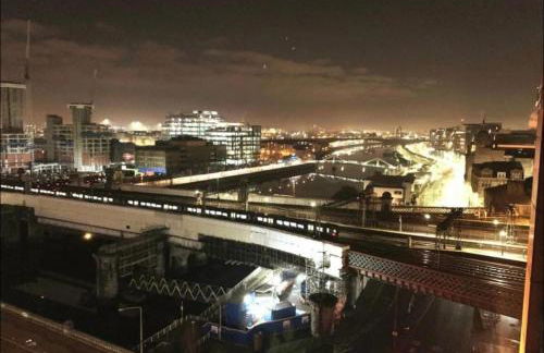 Designer Penthouse with Riverviews - G1 Glasgow City Centre, 3 Bedrooms, 2 Bathrooms, 1 Living room / Kitchen. Full Floor, Wrap Around Terrace, Panoramic Views, Off Central Station / Buchanan Street - Foto 49