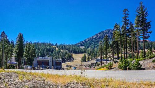 St Anton Condos with Rec Center - Foto 5