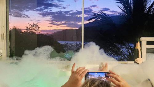 Refúgio dos sonhos - piscina de borda infinita e hidromassagem com vista - Foto 2