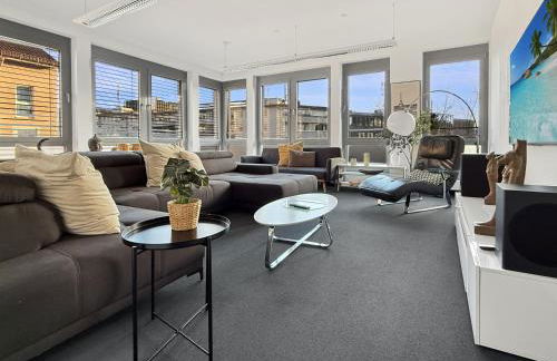 Zentrale Ferienwohnung in München 6 Schlafzimmer, 16 Gäste - Photo 1