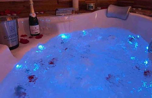 Séjour détente au cœur de MÂCON spa,ciné,bouteille offerte - Foto 7