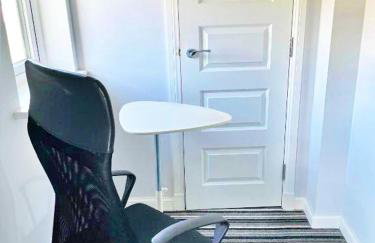 Newbuild - 3 bedrooms, 2 baths,5 mins from airport - Foto 11