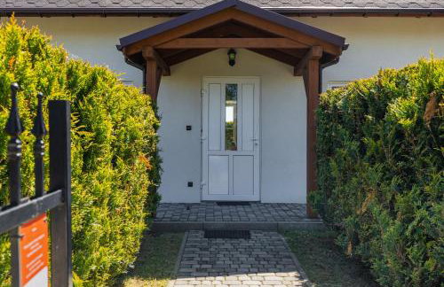 Holiday Houses Alana & Alva with Garden by Noclegi Renters - Foto 8