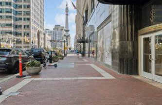 Indy Urban Nest - Sleeps 8 - Skywalk Access - Convention Center - Stadium - Foto 9