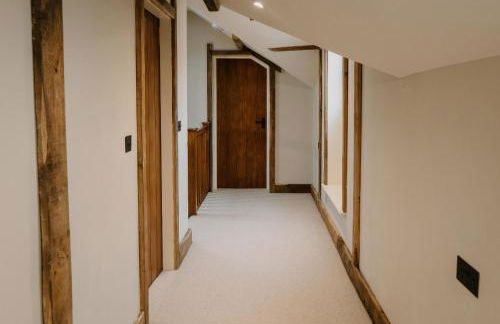 The Carriage House by Birch Stays - Photo 42