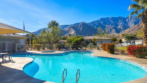 Near Downtown Palm Springs Home with Mountain Views - Foto 3