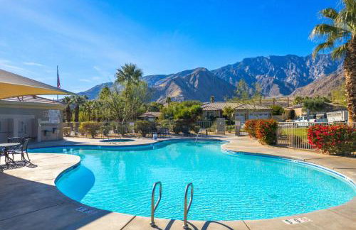 Near Downtown Palm Springs Home with Mountain Views - Foto 3