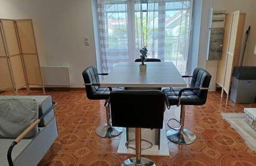 Escale Détente-Loft avec Terrasse- Parking Montargis - Photo 3