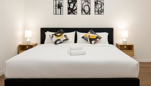 KINGbed resort style pool gym nearTheHeights - Foto 4